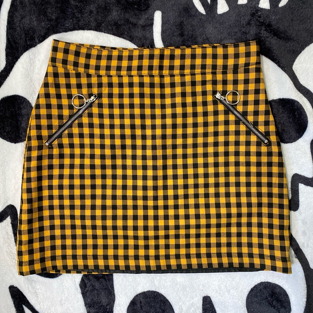 NWT Forever 21 Mustard Yellow and Black Gingham skirt, size Small